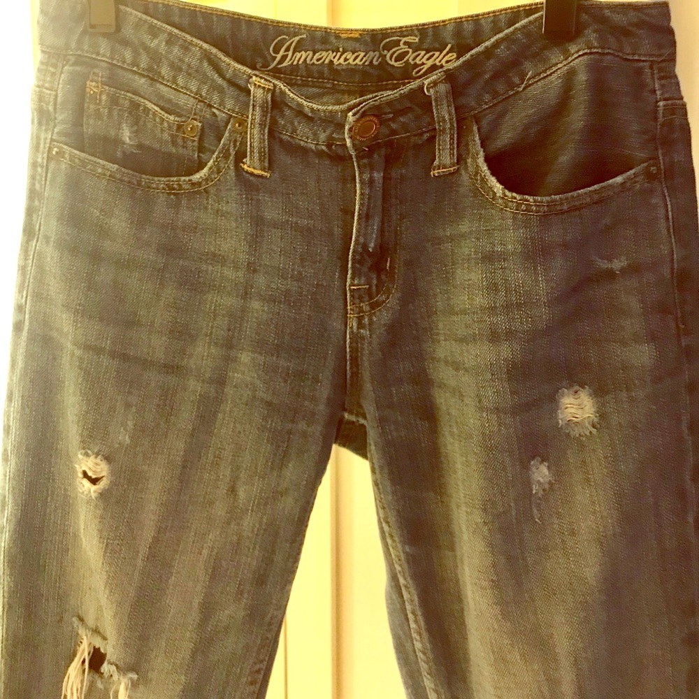 American Eagle Cropped Distressed Boyfriend Jeans